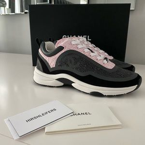 BNWT CHANEL Size 38 Tweed Gray&Pink Sneakers 21S